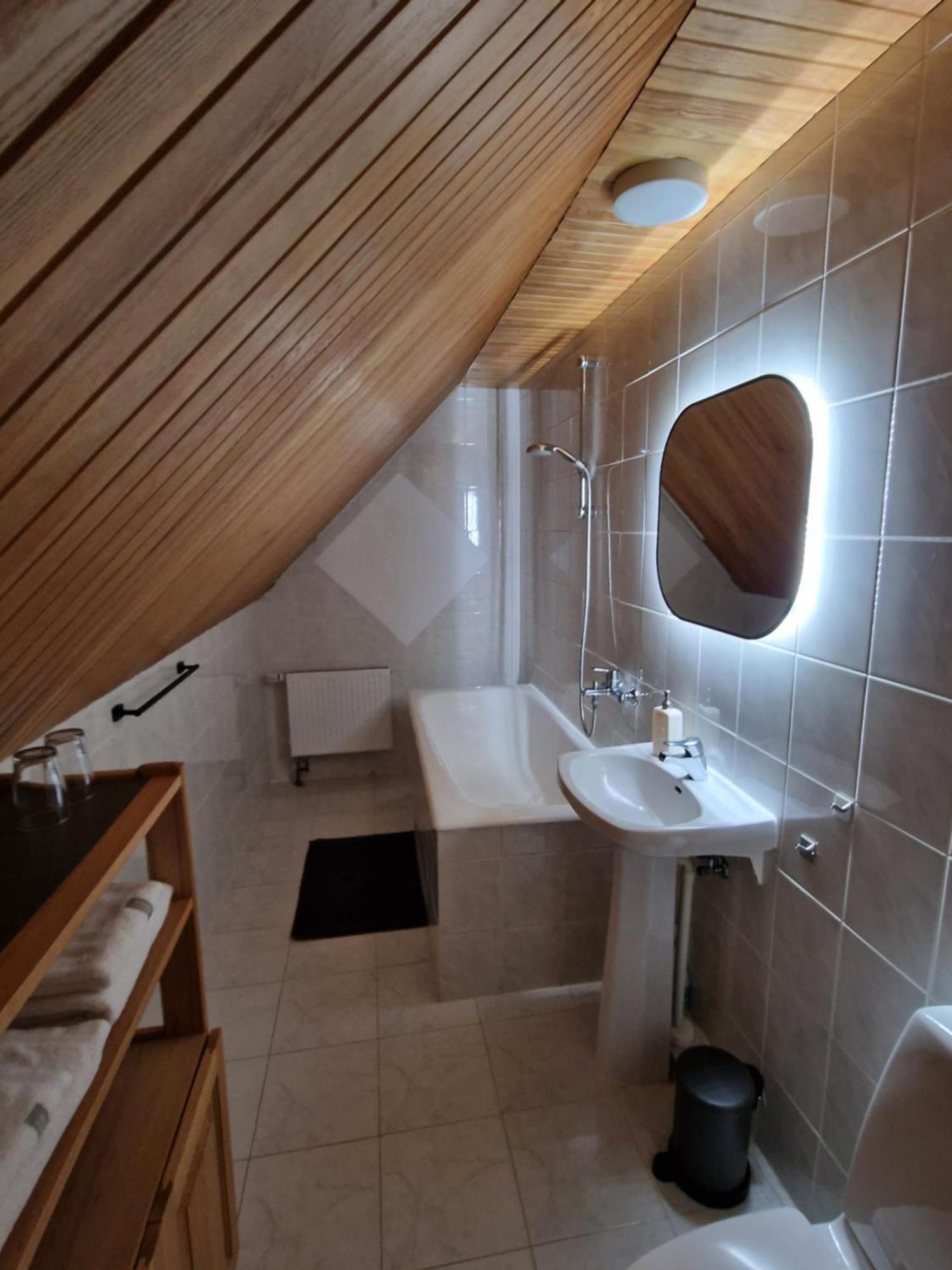 Nidos Bure Hotel Buitenkant foto